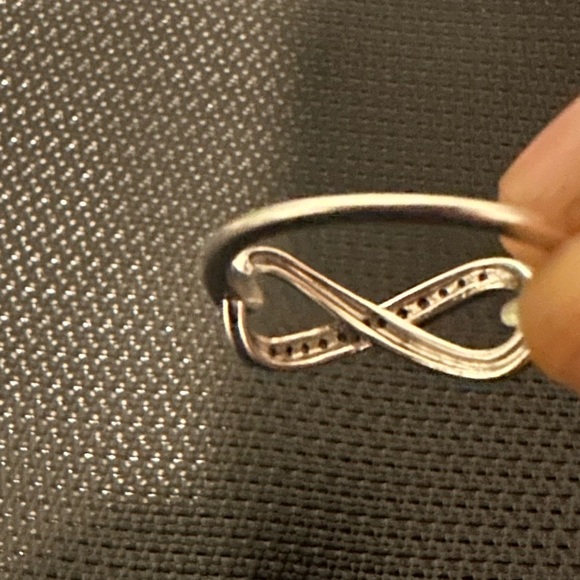 EUC Zales infinity promise ring size 9.5 - Picture 7 of 7